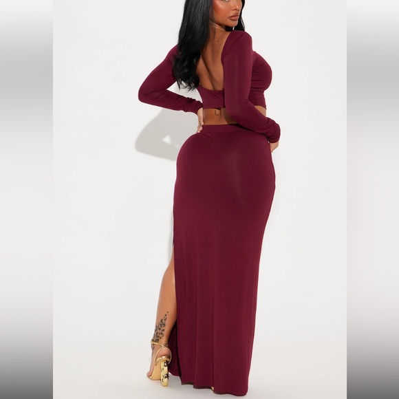 Set - Picture 2 of 2